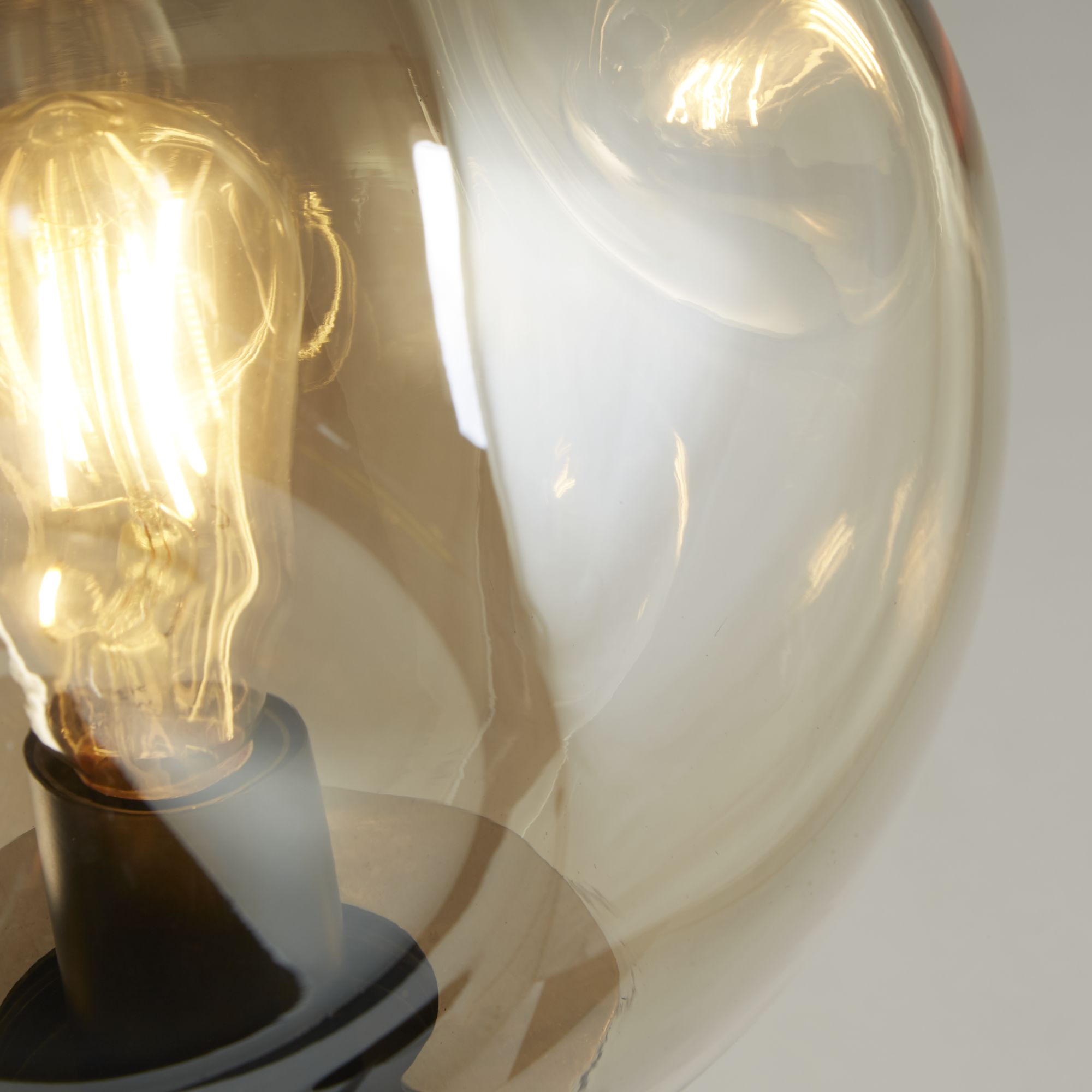 Punch Floor Lamp - Black Metal & Champagne Punched Glass E27