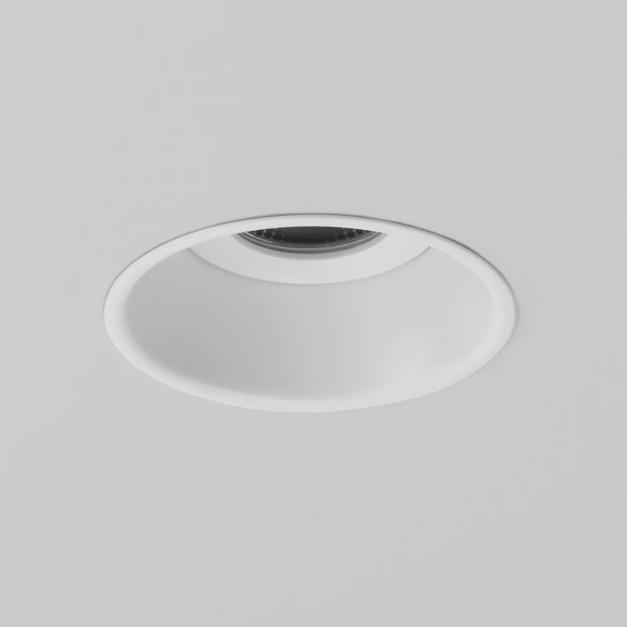 Minima Round Recessed Light