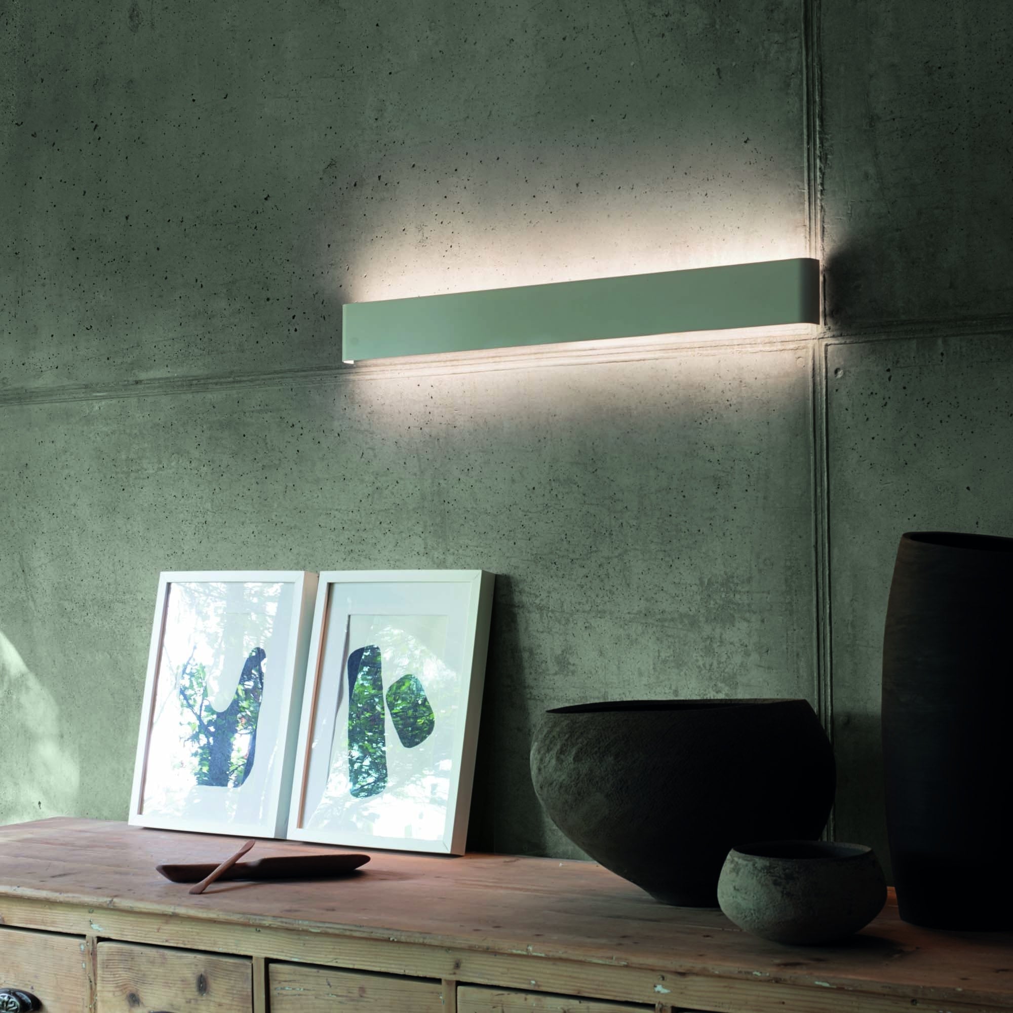 Delta LED Up/Down Light 3000/4000K - Black/White