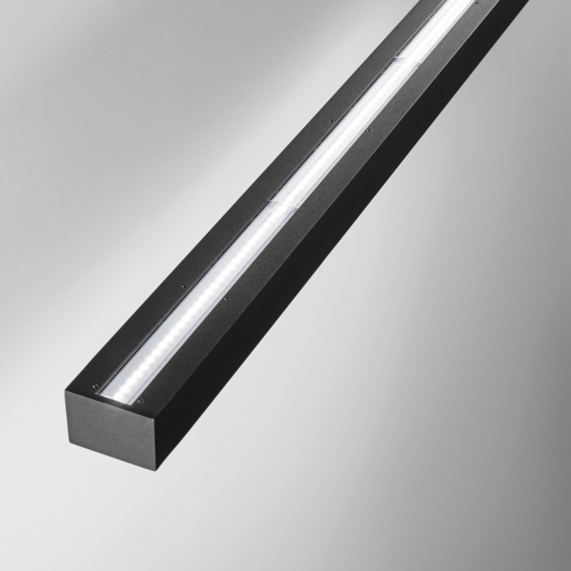 Comfort LED Floor Lamp - 2700K - 6000K