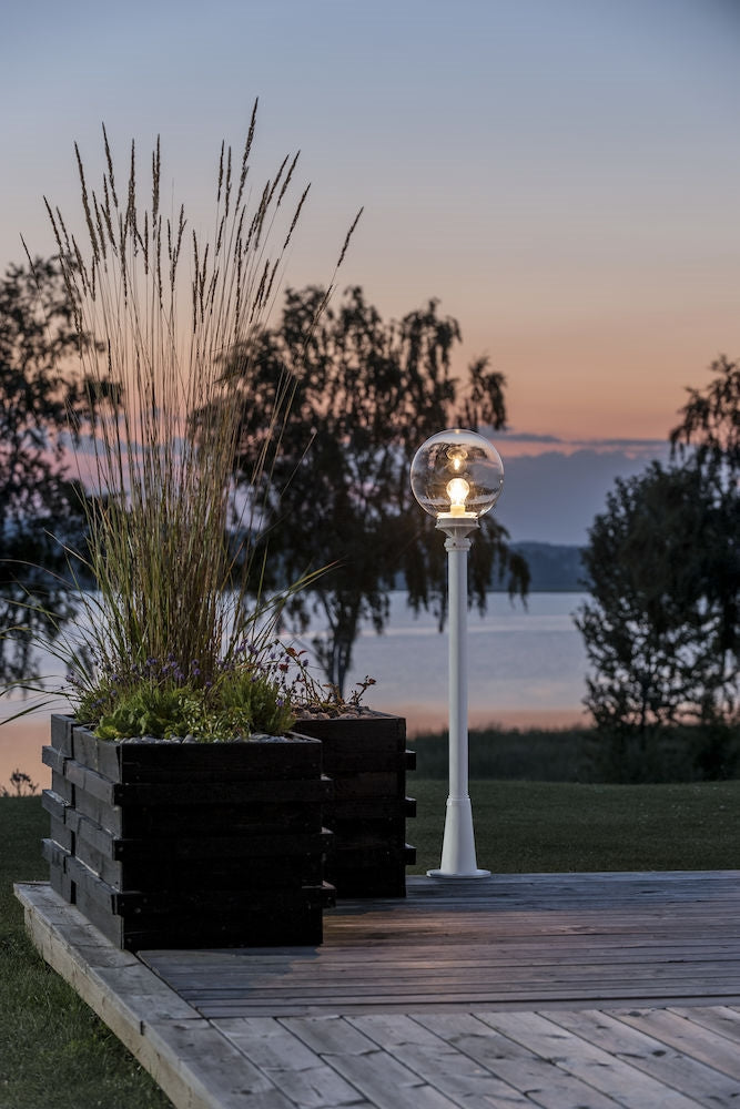 Orion Short Pole E27 IP44 - Black/White