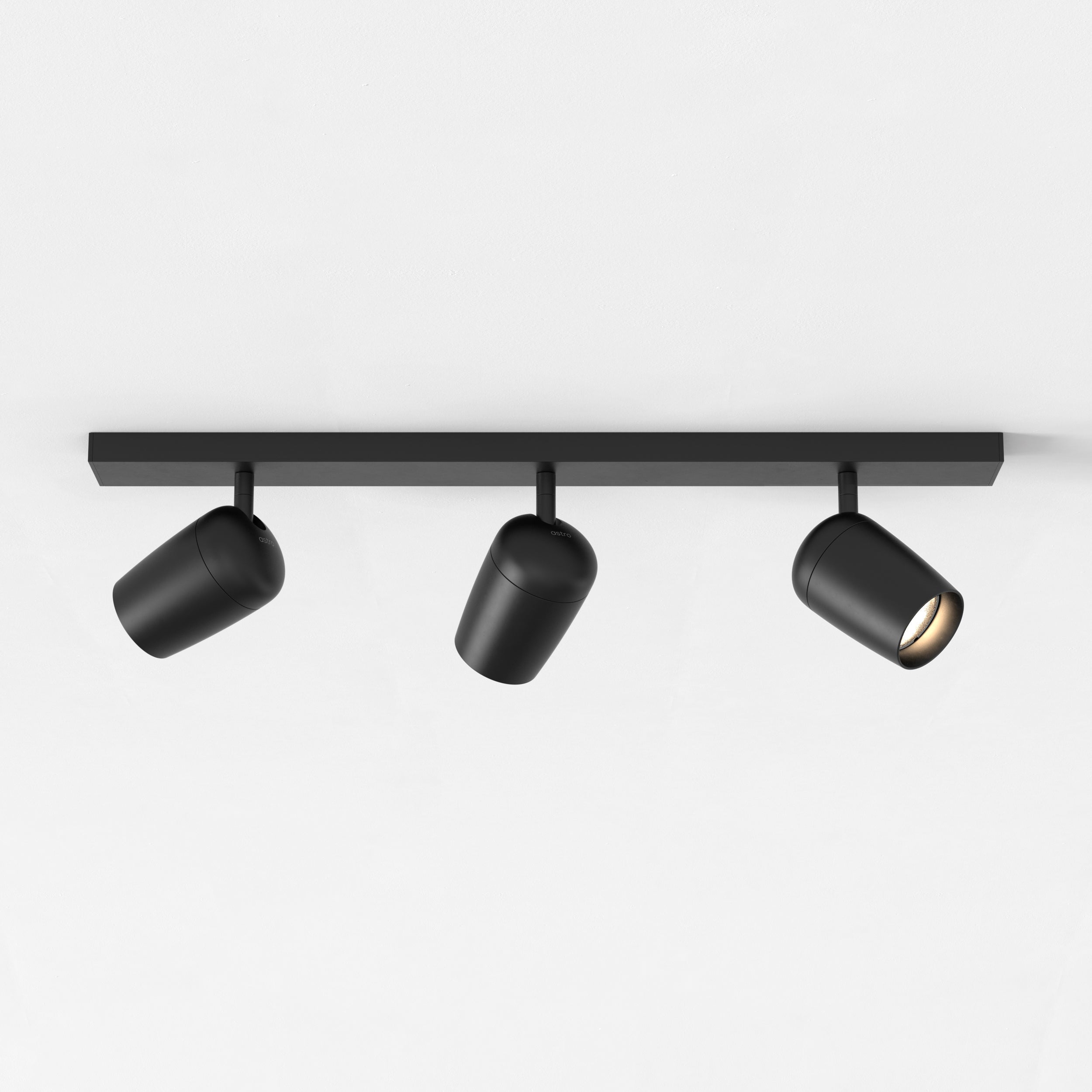 Koto 3/4/5Lt Bar Spotlight IP20  - Black/White