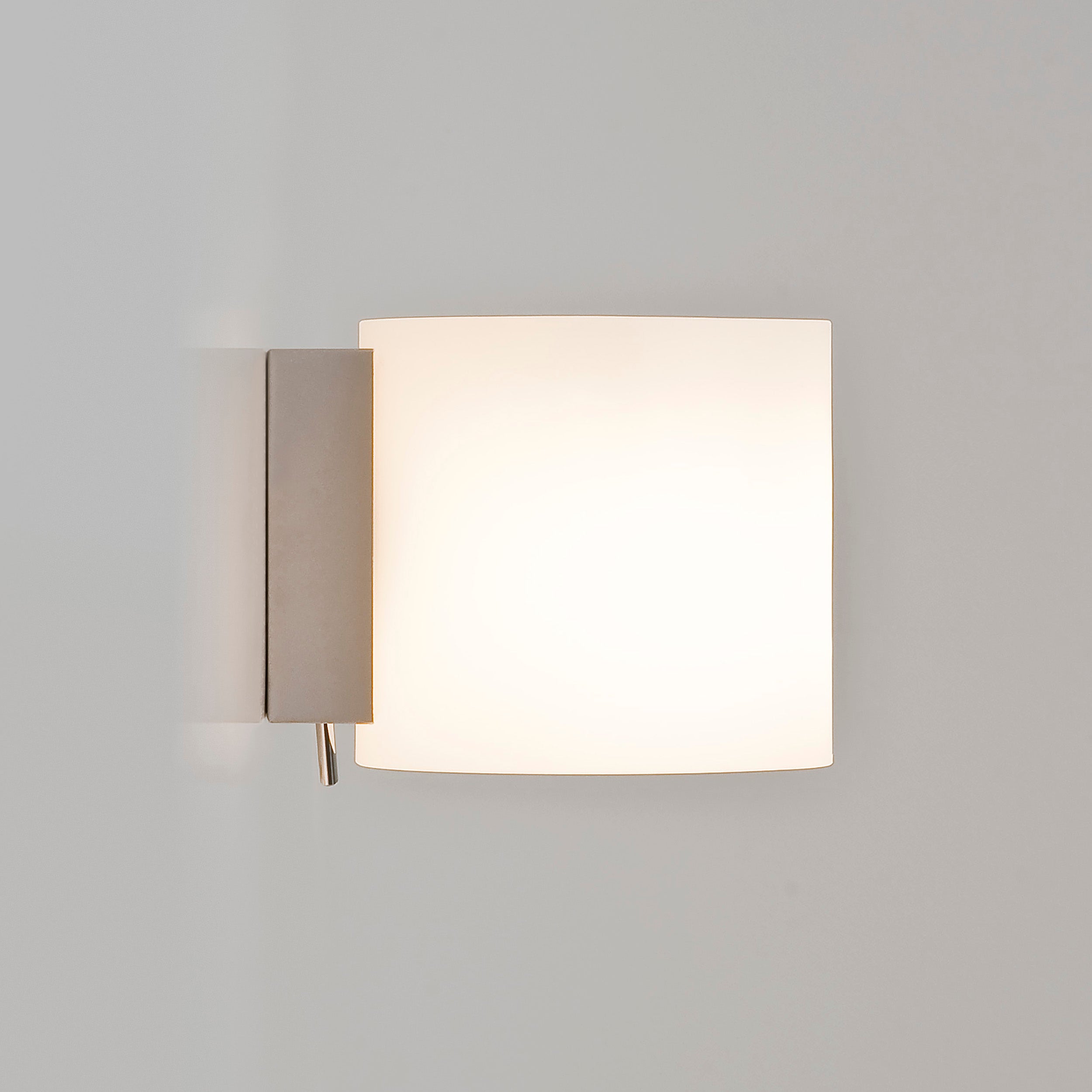 Luga Wall Light