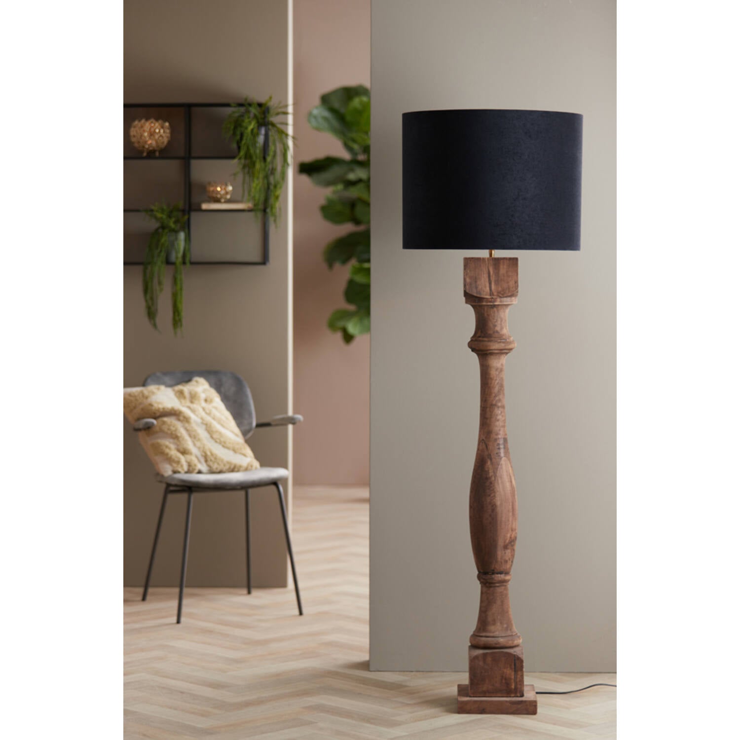 Robbia Wooden Floor Lamp - Dark/Light Brown