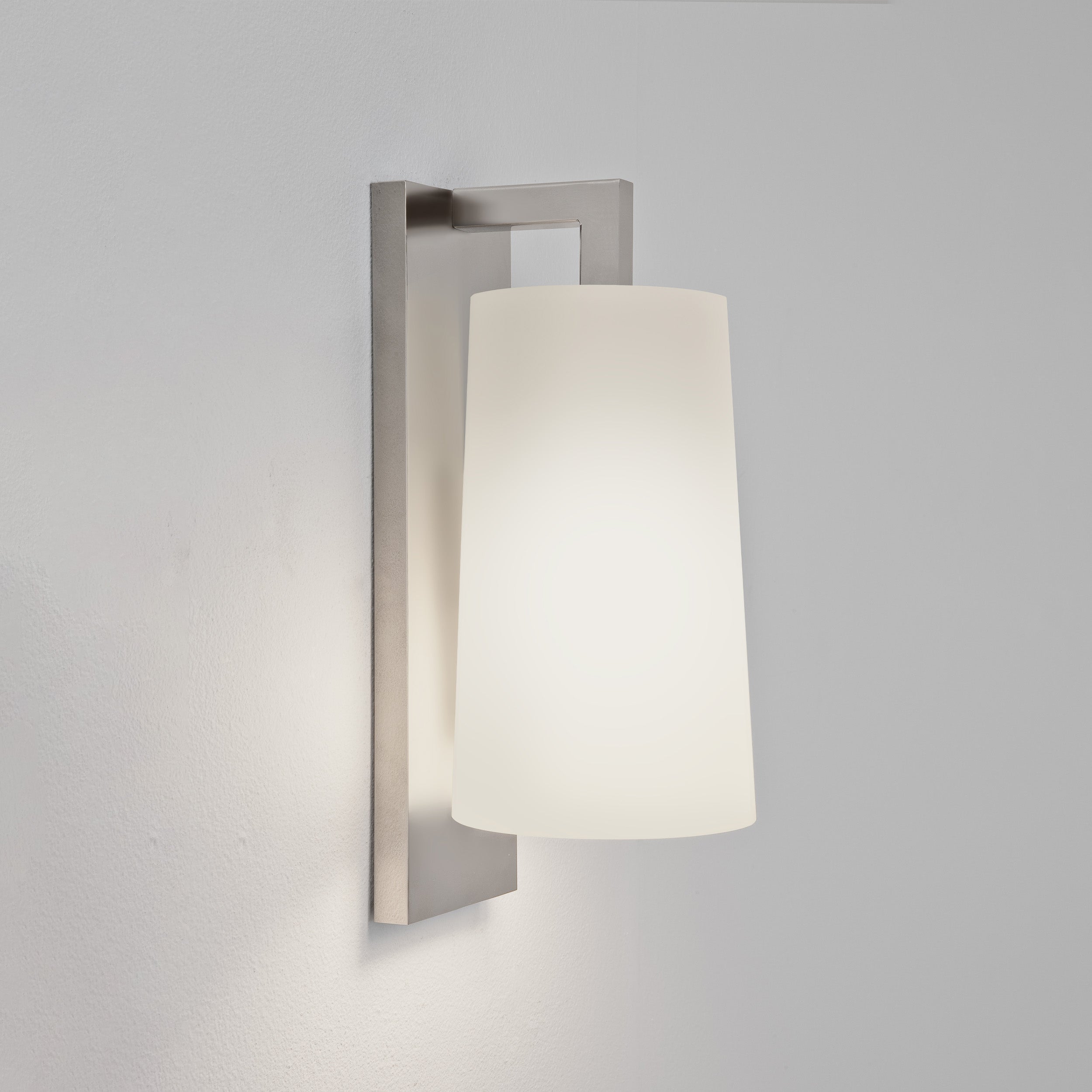 Lago 280 Bathroom Wall Light- Various Finishes