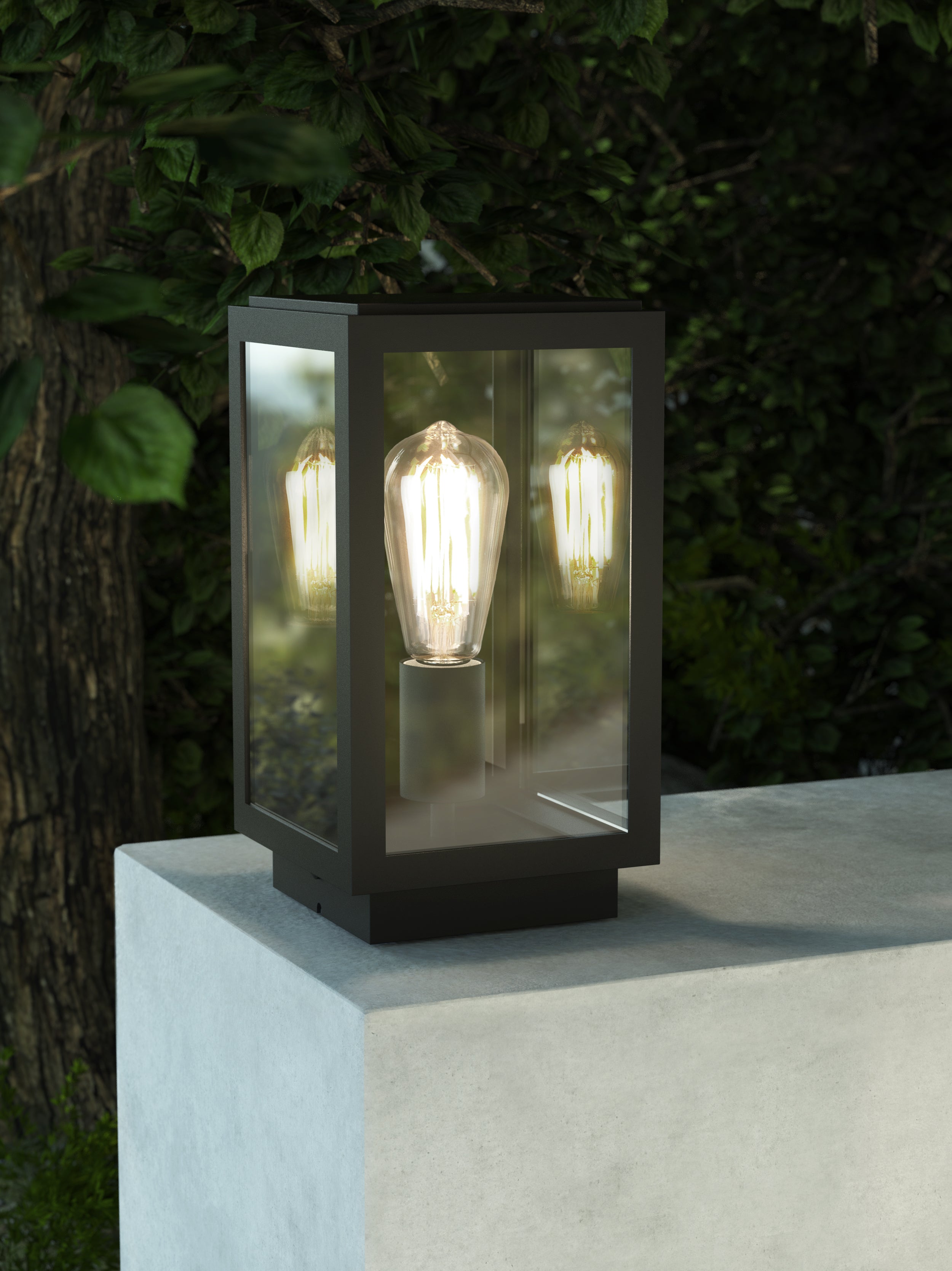 Homefield Pedestal Light