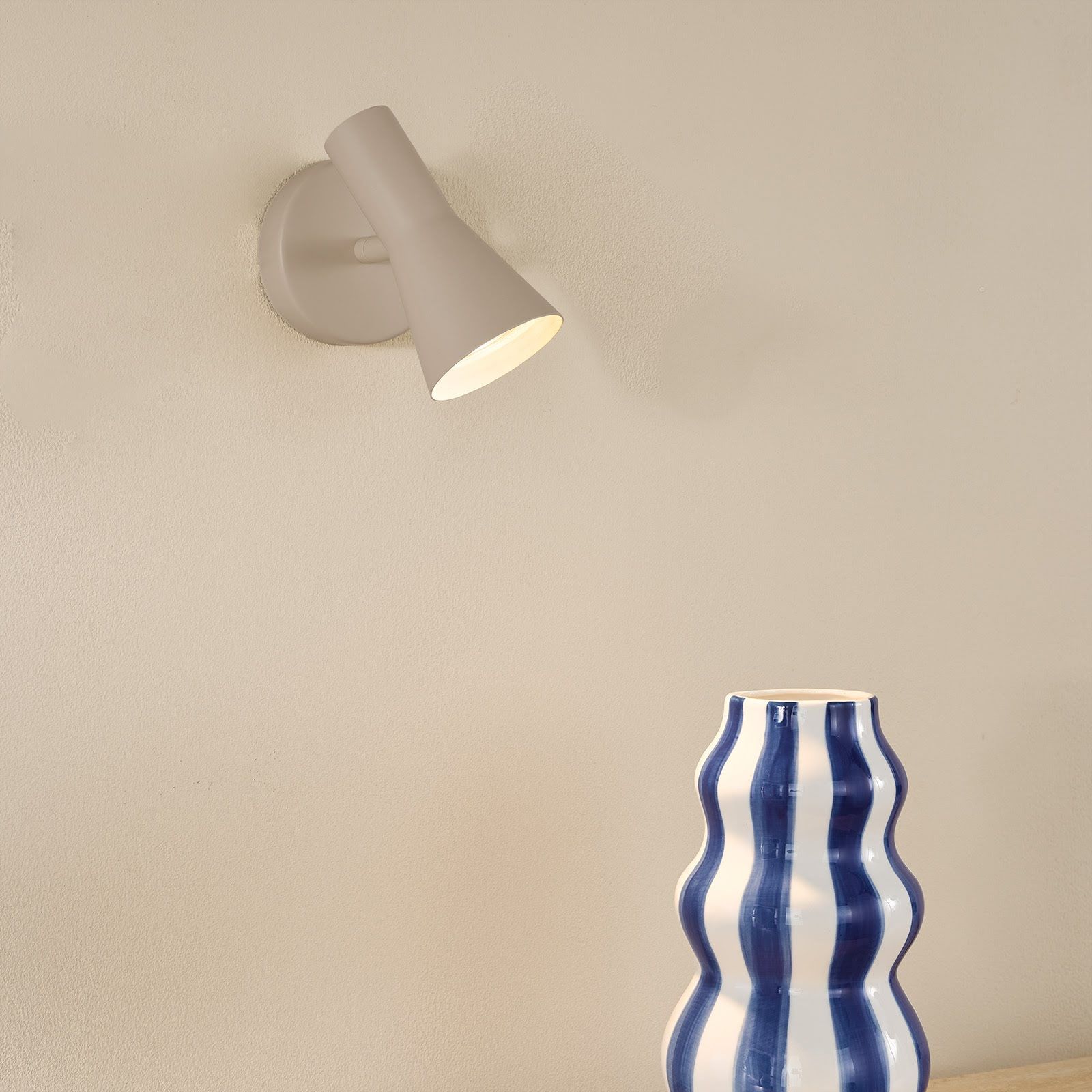 Arnel Single Spotlight- Satin Taupe Finish