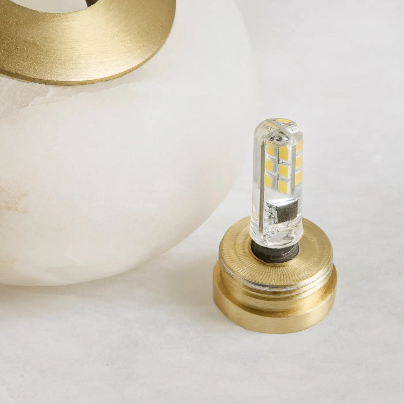 Alabaster Diffuser Wall Light - 10 inch - White