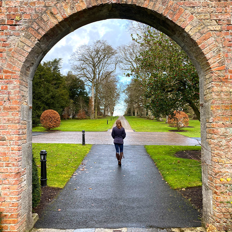 Lismore 1Lt  Bollard - Cast Iron