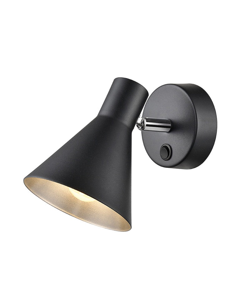 Focus 1/2Lt Wall Bracket - Black & Gold Finish