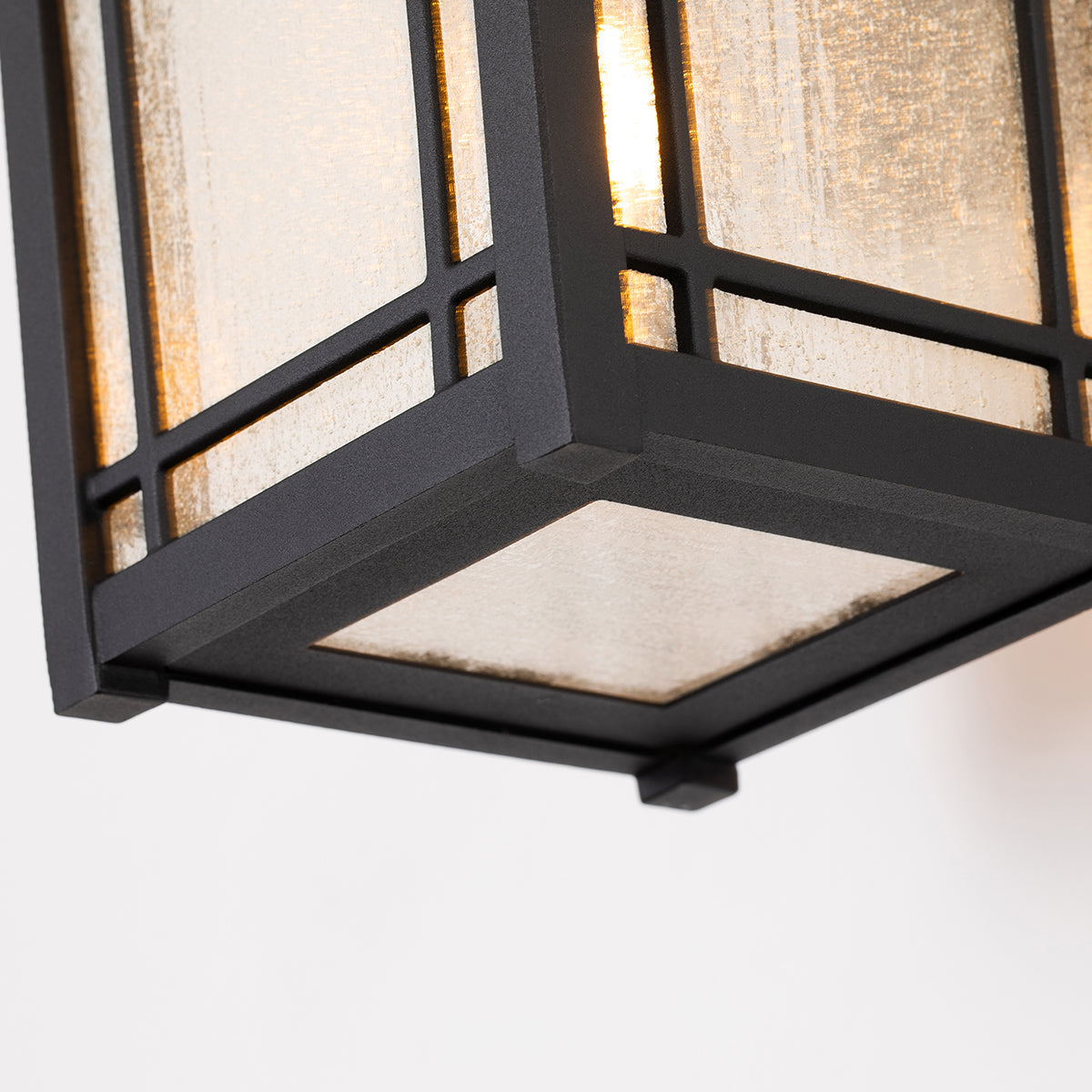 Cedar Medium Wall Lantern - Black Finish