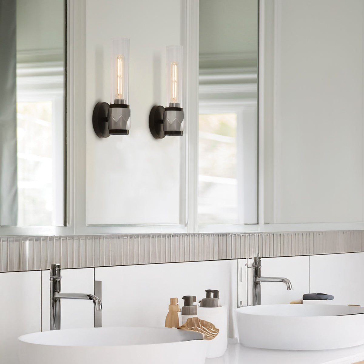 Hinkley Ellison 1 lt Wall Light - IP44 E27