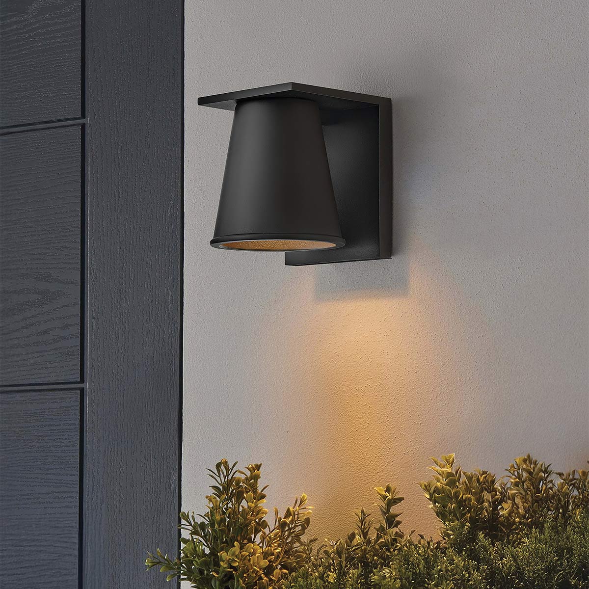 Hinkley Coastal Wall Lantern - GU10