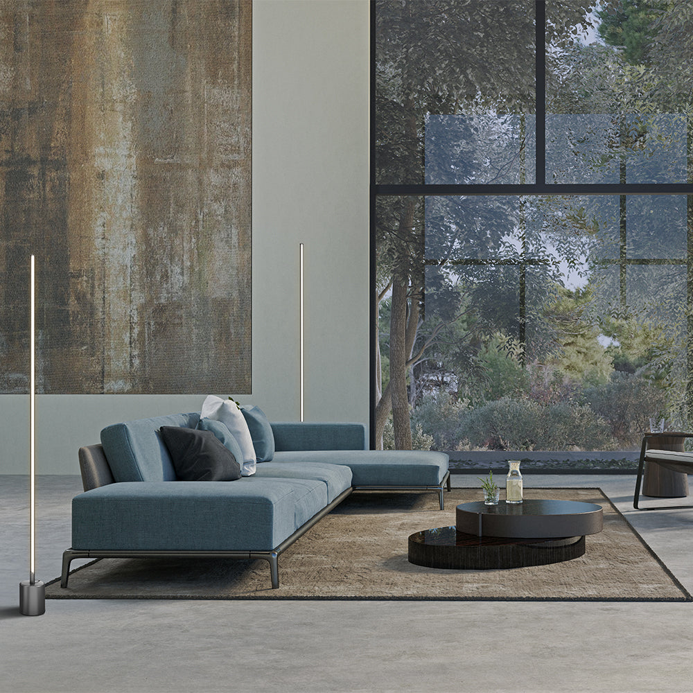 Flow Floor lamp Integrated LED - Black/Brass Finish