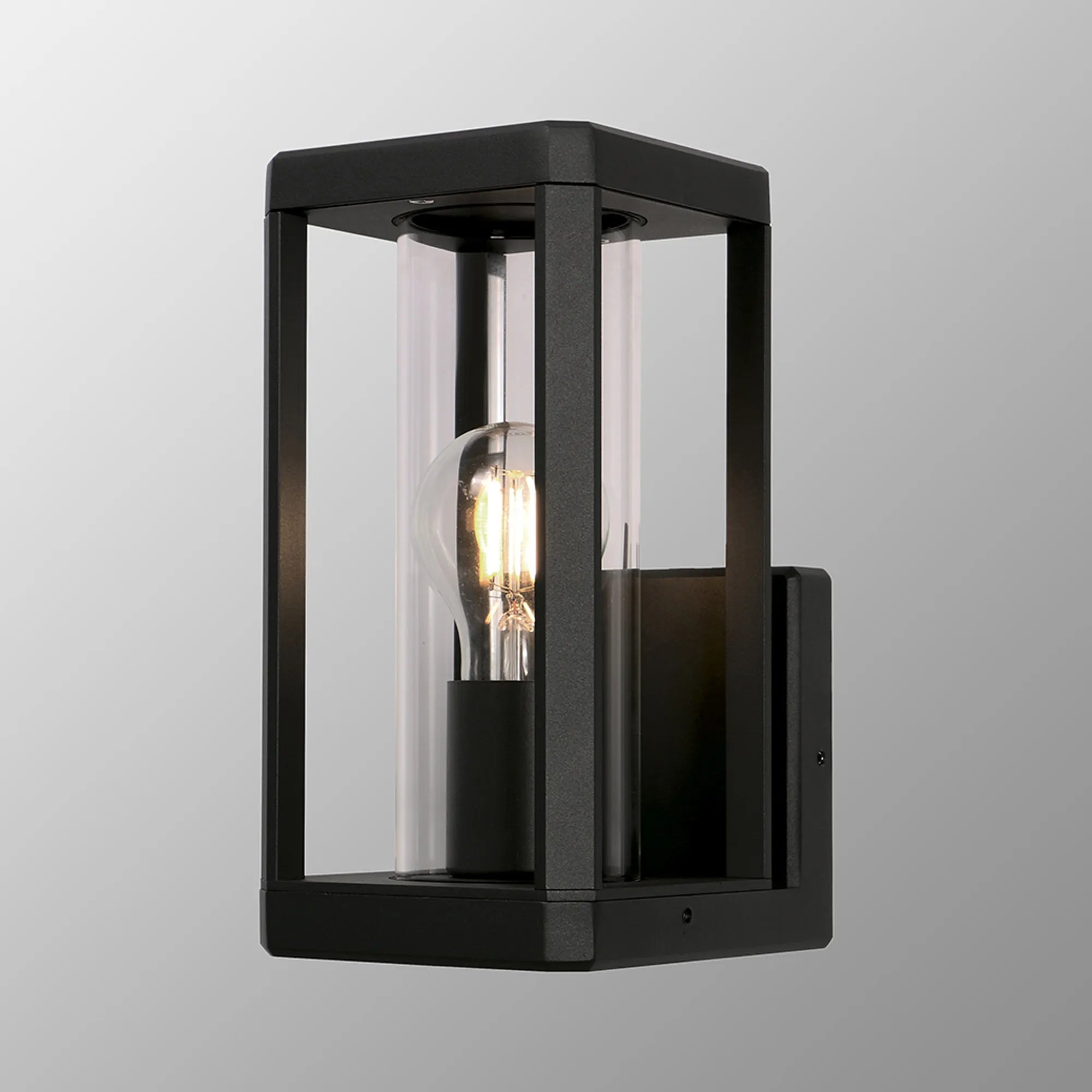 Nevada Wall Lamp IP65 2yrs Warranty