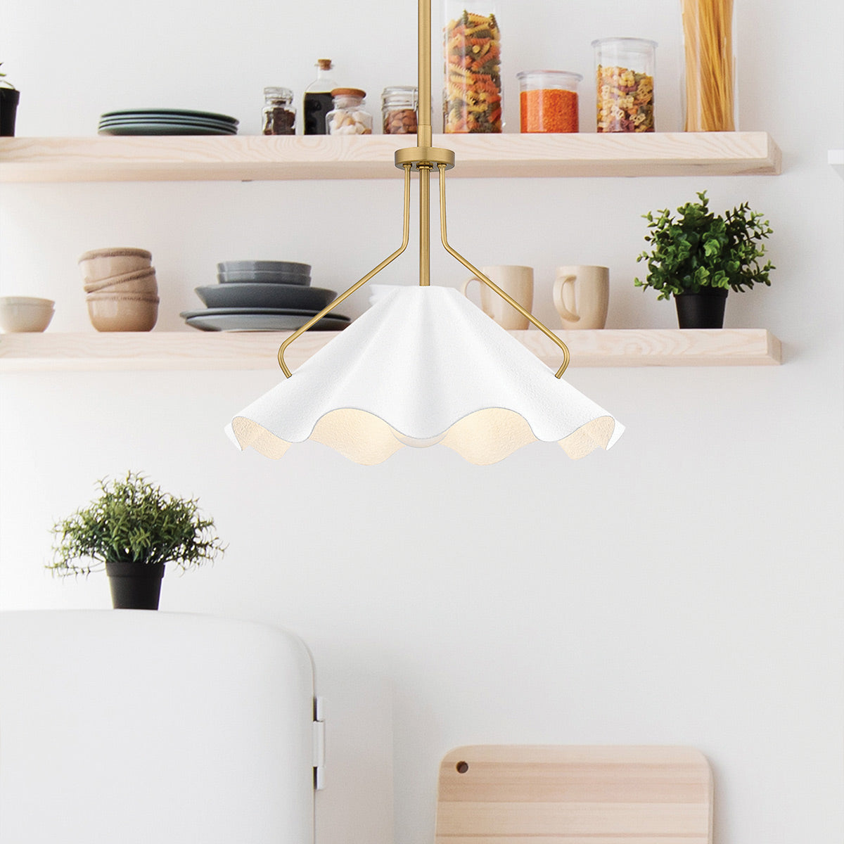Quoizel Mejia 1 lt Pendant - Aged Brass, Textured White Steel Shade E27