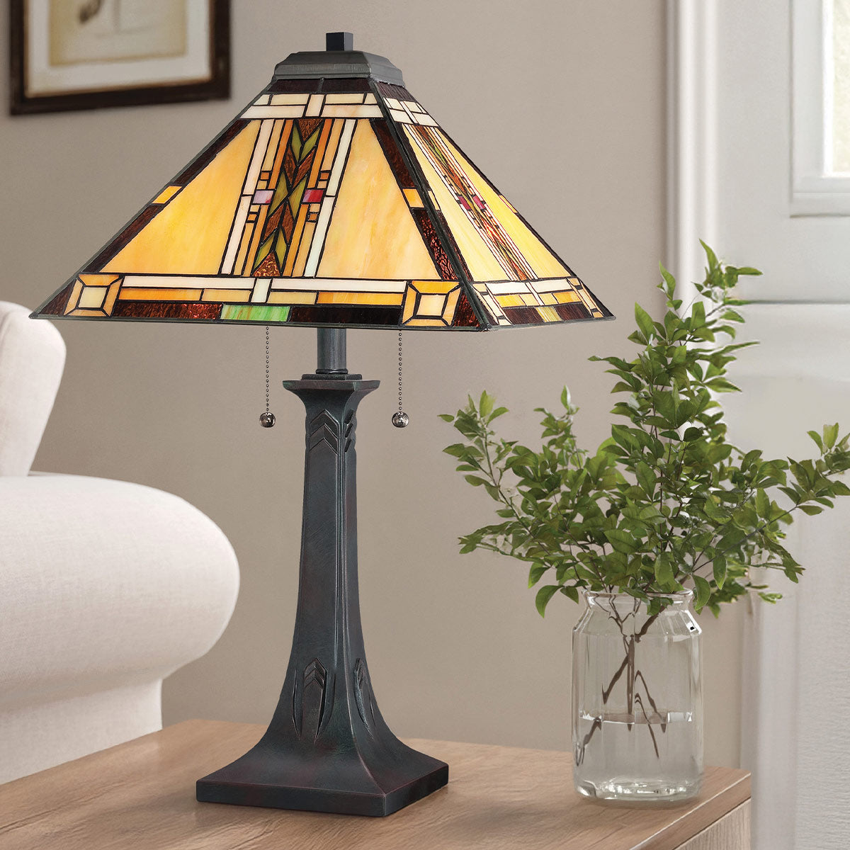 Quoizel Navajo 2 lt Tiffany styleTable Lamp - Bronze with Art Glass Shade E27