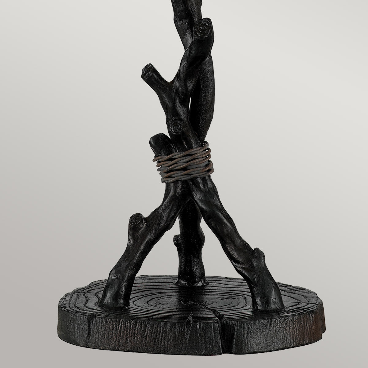 Quoizel Whispering 2 lt Tiffany style Table Lamp - Valiant Bronze with Art Glass Shade E27