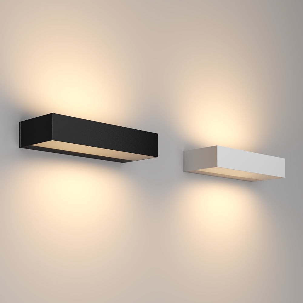 Lot Outdoor Up/Down IP65 3000K LED Light