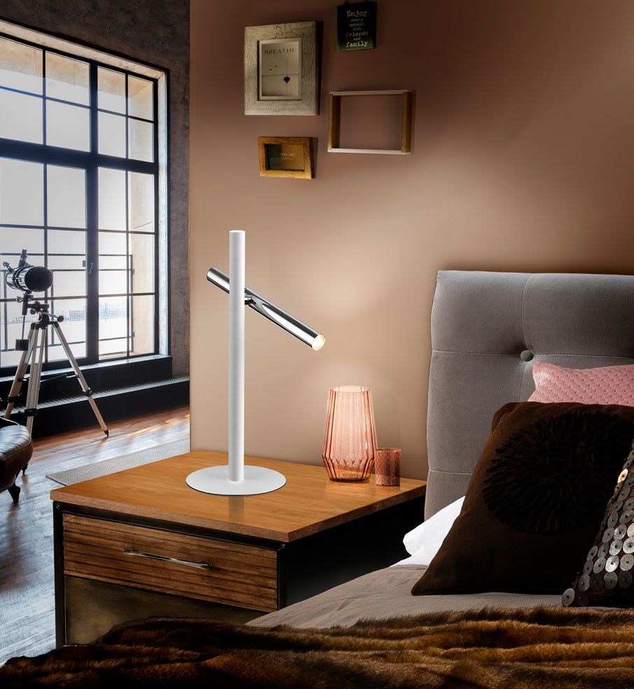 Varas Table Lamp, Gold/Black, Chrome, Gold/White