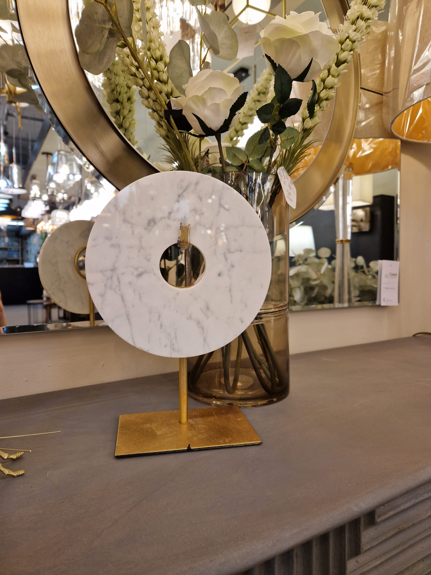 Polo White Disc on Stand