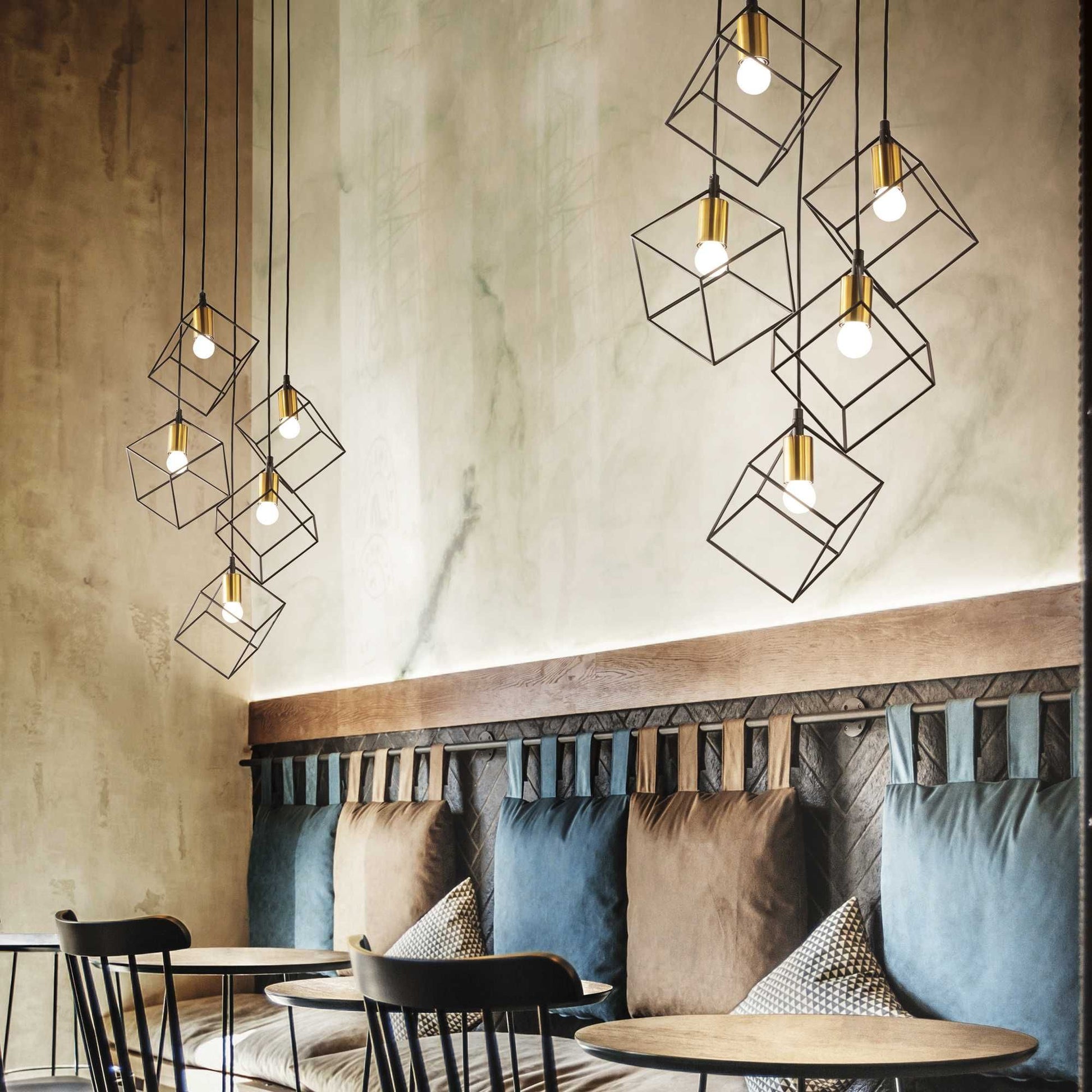 Ice sp5 Cluster Light - White/Black Finish, IP20