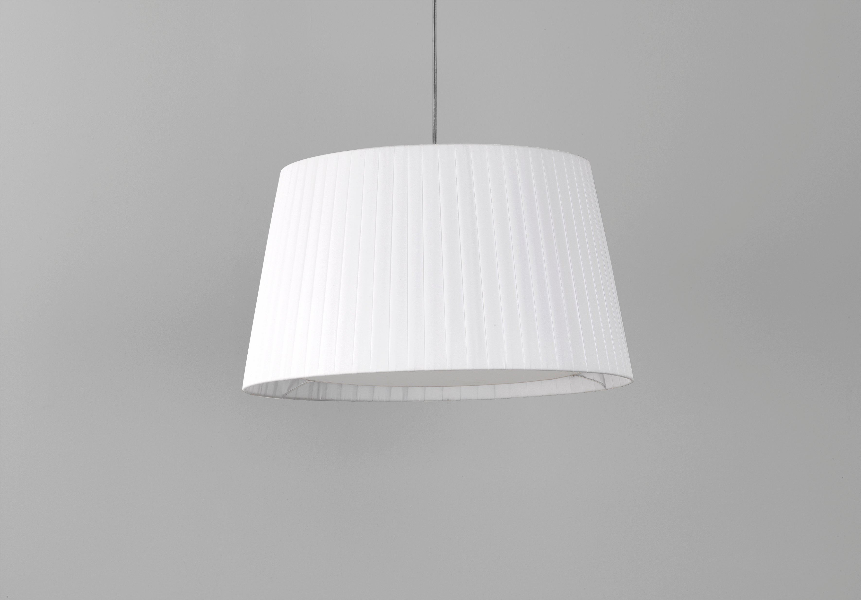 Tapered Round 400 Pleated Shade