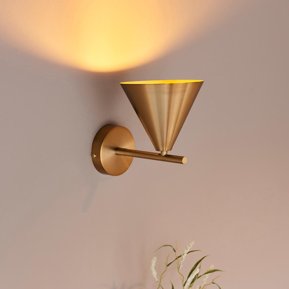 Cape Wall Light - Antique Brass/Bronze
