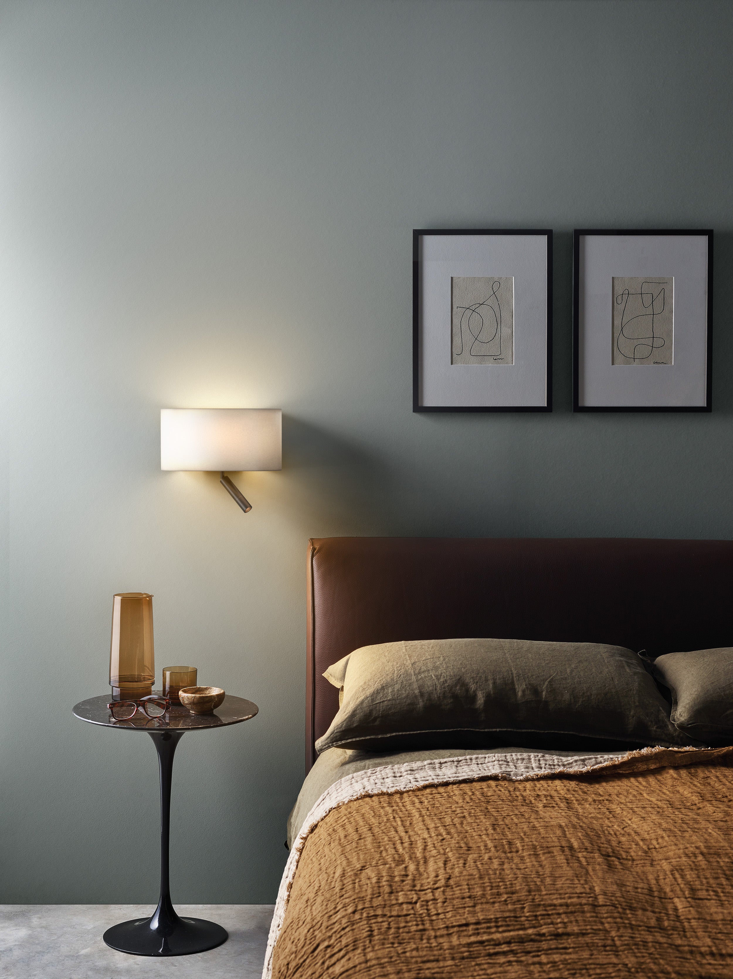 Venn Reader Light- Bronze/ Matt Nickel Finishes
