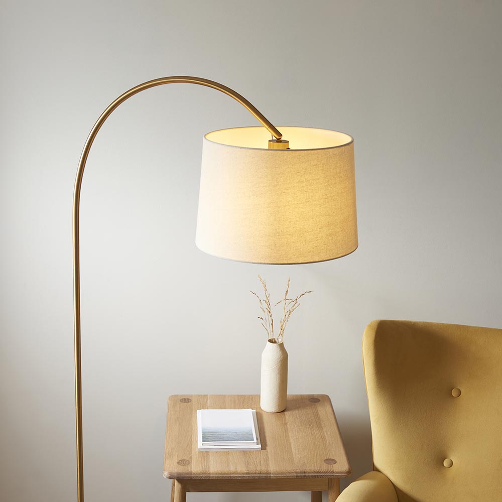 Spica Floor Lamp - Brass Finish E27