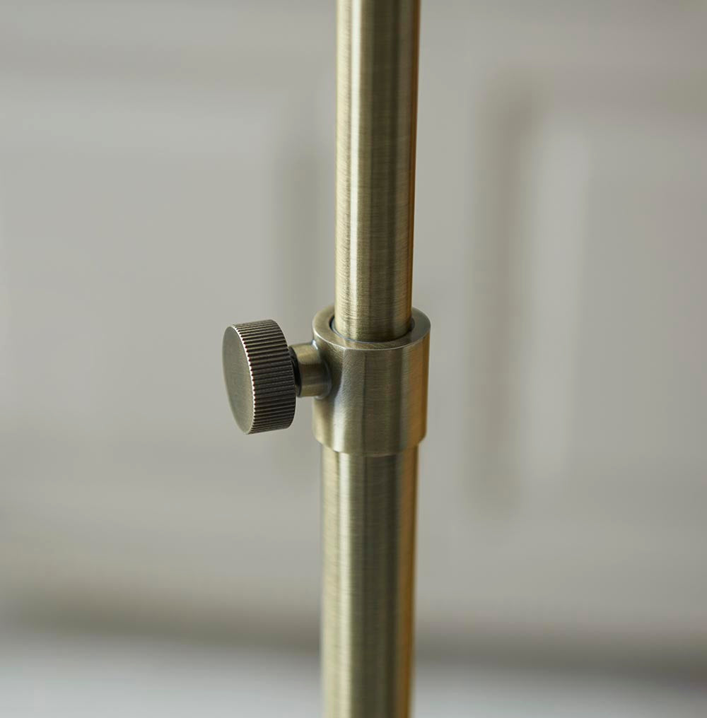 Capella Reader Floor Lamp -Brass Opal/Brass Finish E27