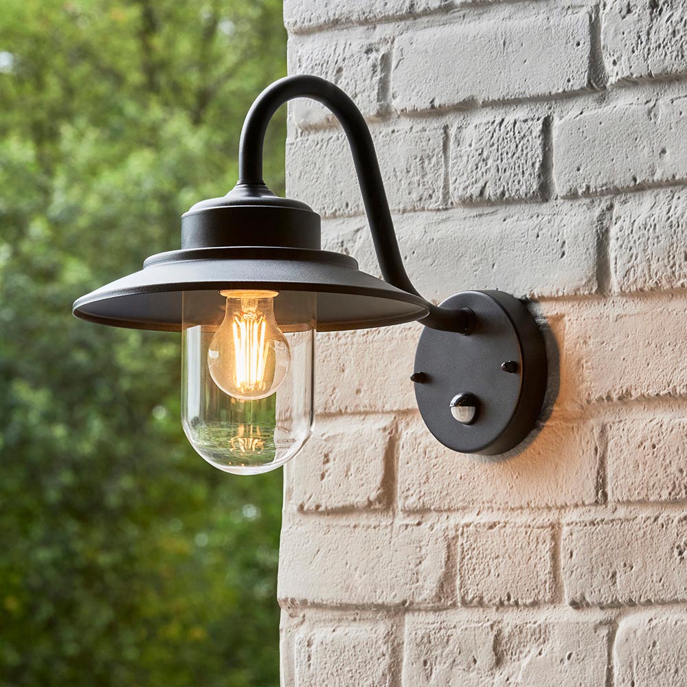 Thornton PIR Wall Light