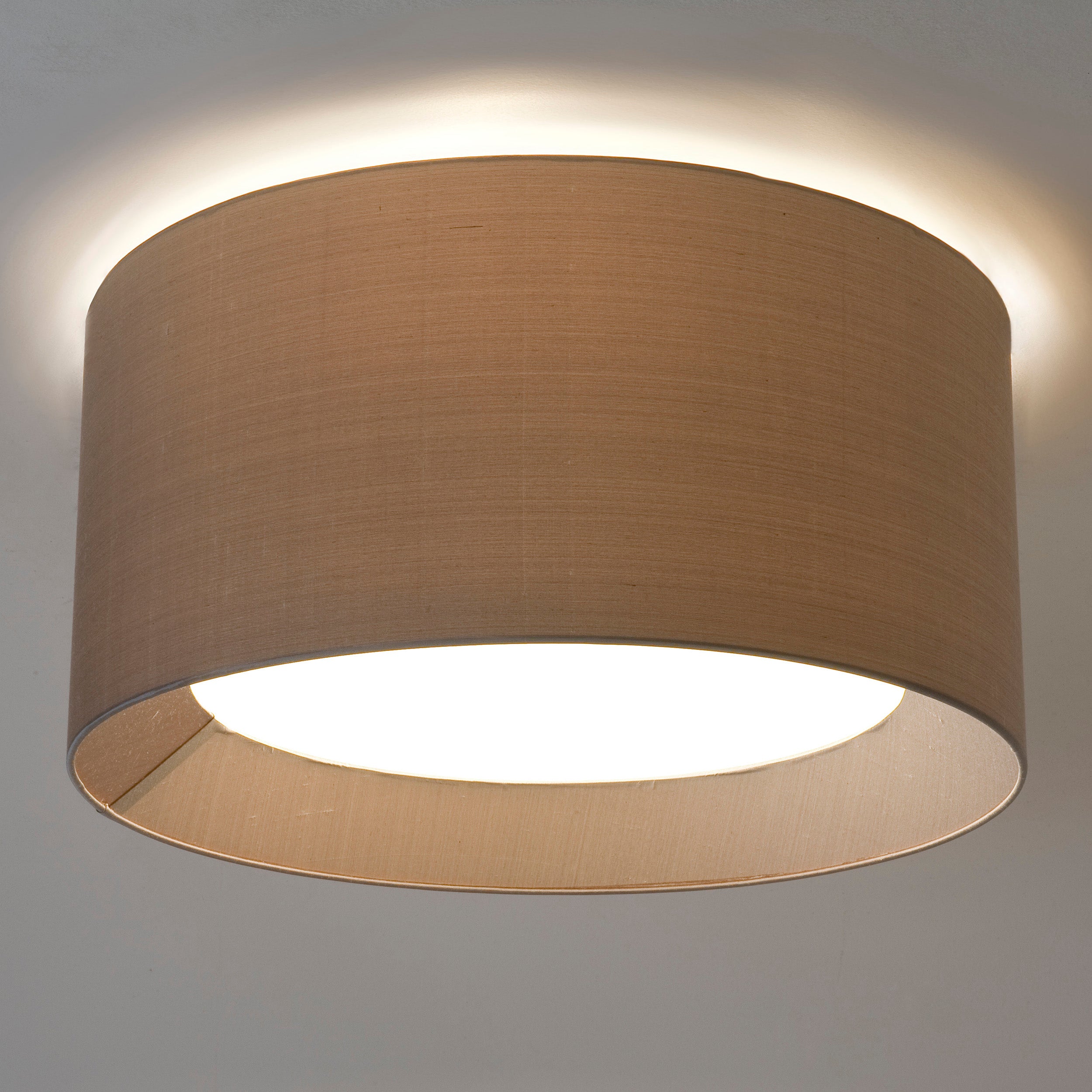 Bevel Round 450/600 Shade- Oyester/White Finish