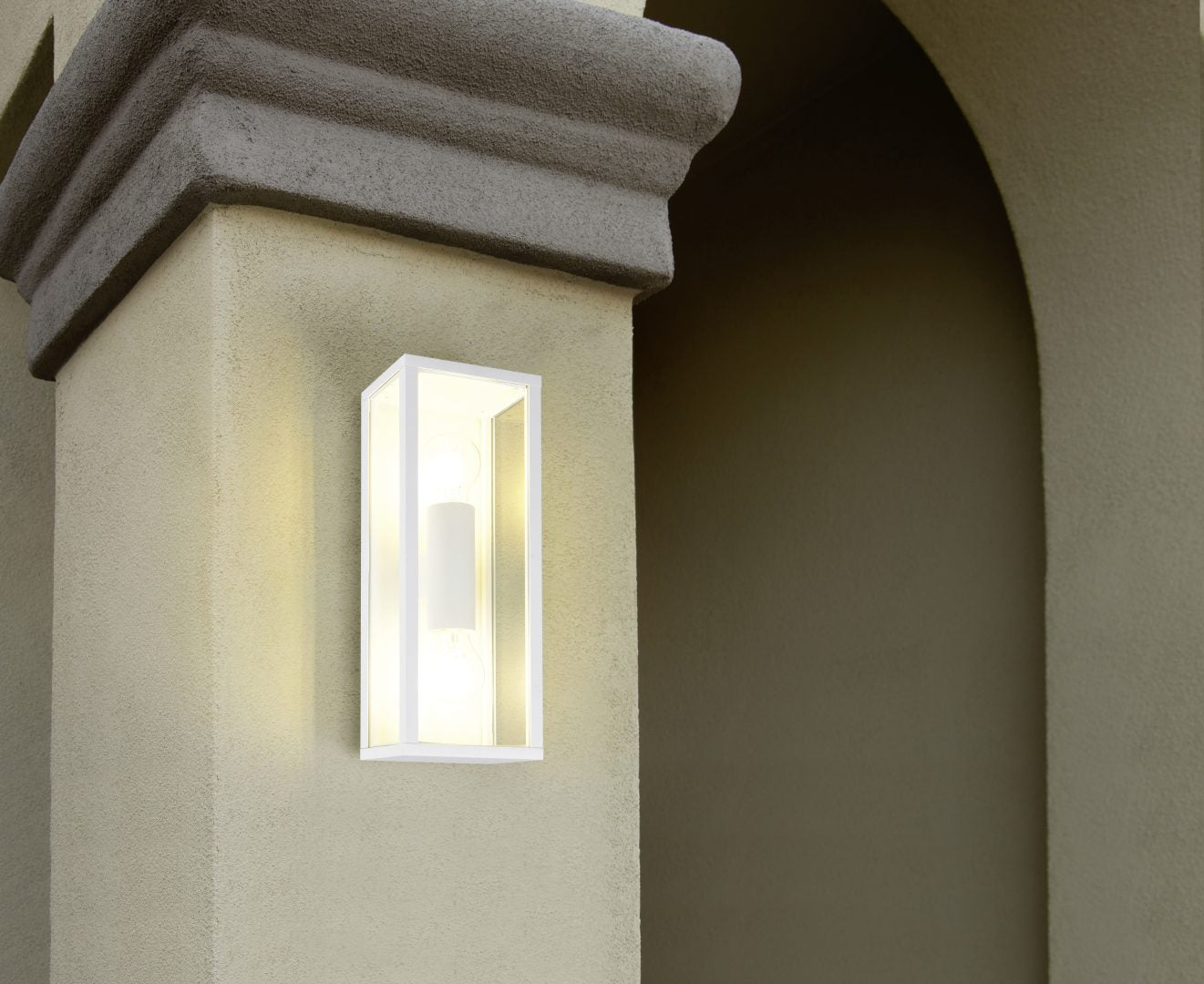 Garonne Outdoor Wall Light- Various Finishes