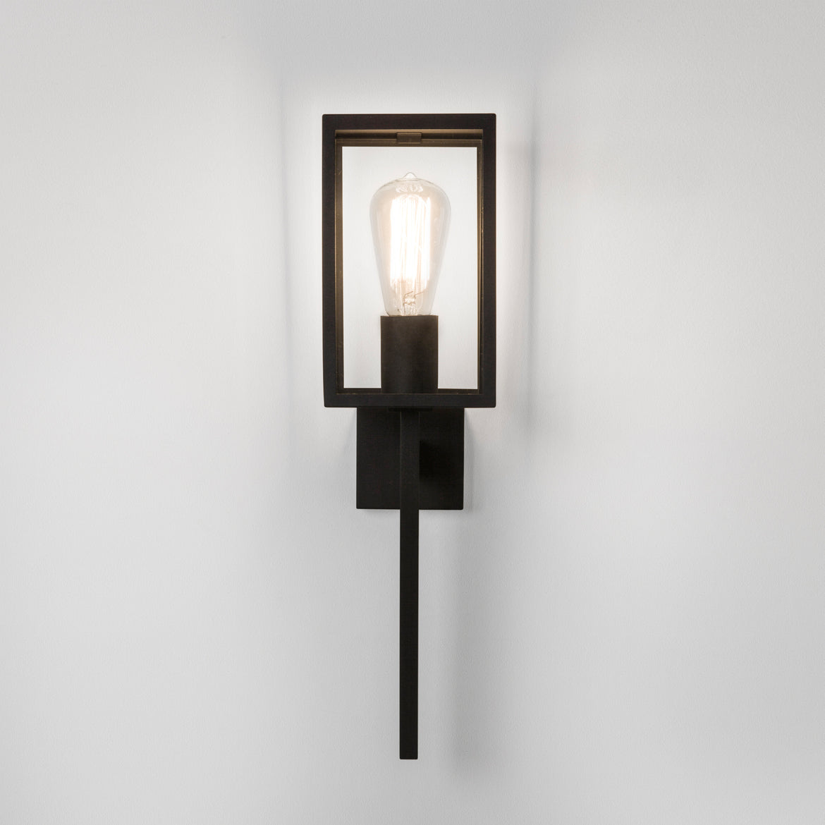 Coach 130 Outdoor Wall Light IP44