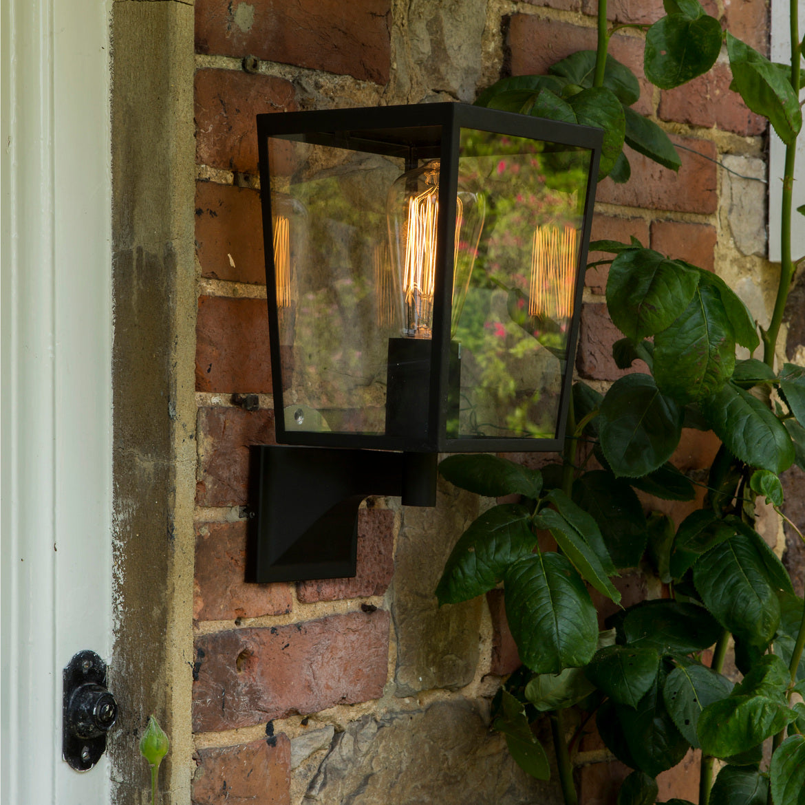 Farringdon Outdoor Wall Light IP44