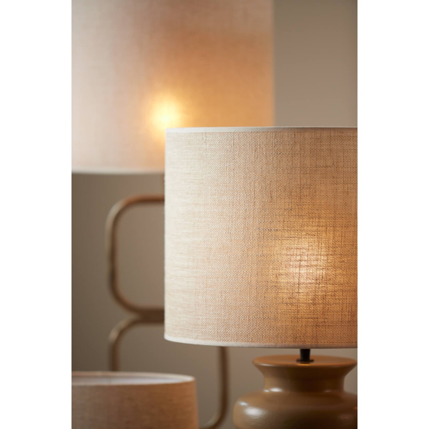 Breska Pearl White Shade Cylinder