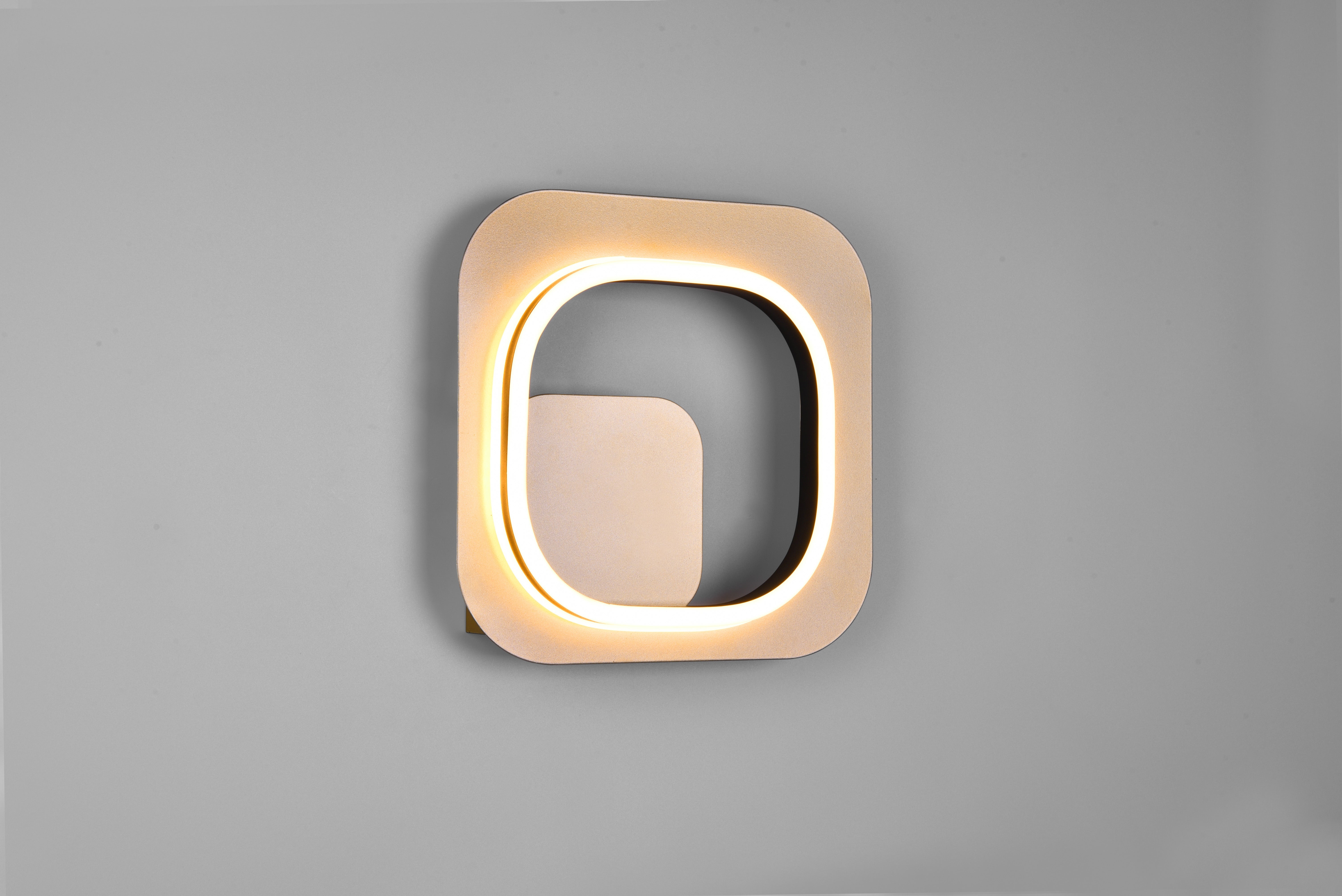 Lugo LED Wall Light - Black & Gold