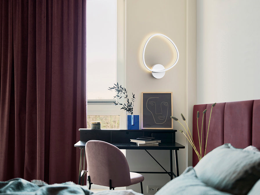 Opalis LED Wall Light - Black/White