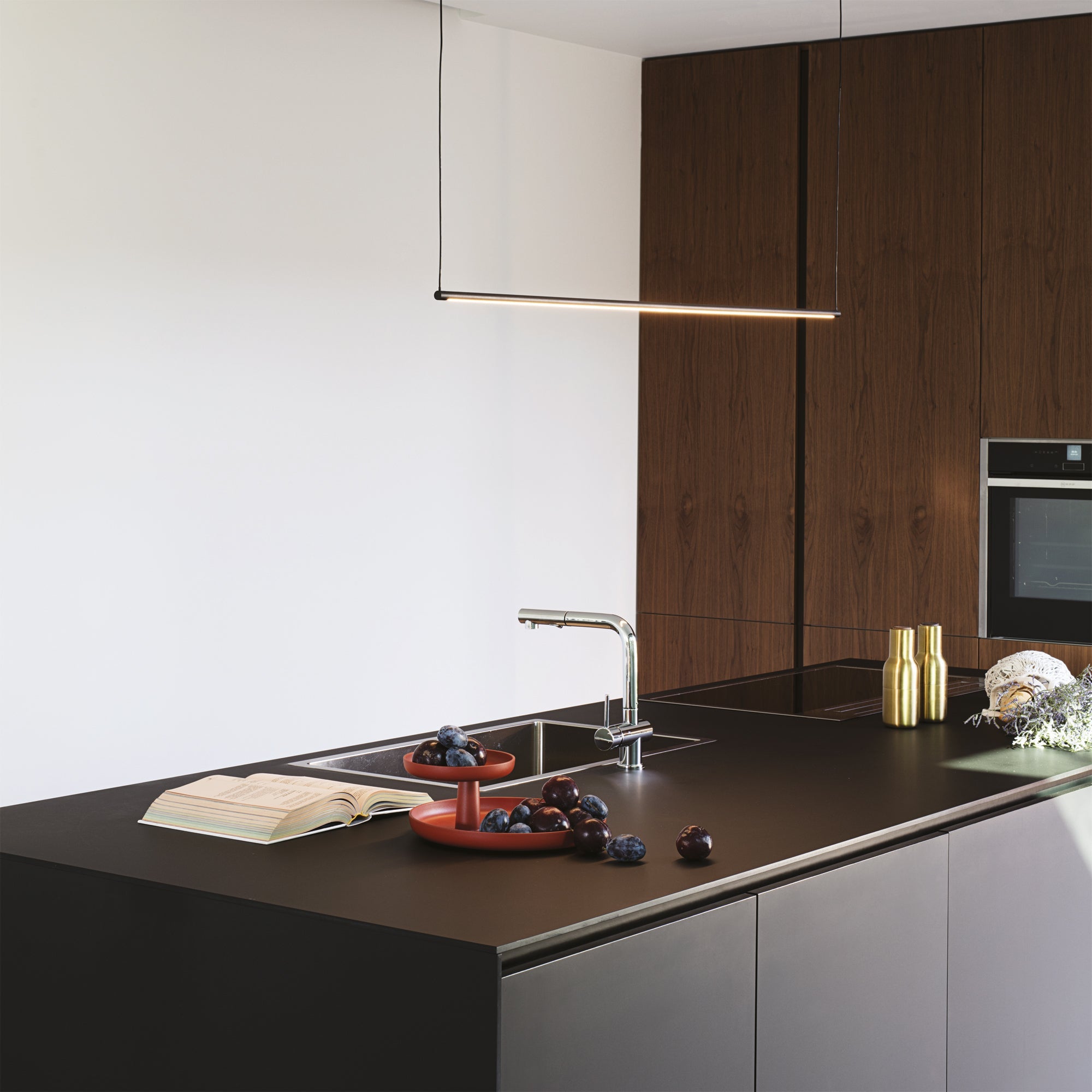 Essence LED Linear Pendant - White/Black