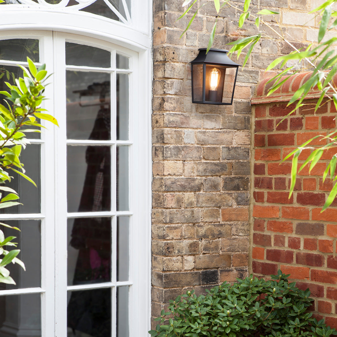 Richmond 235/285 Outdoor Flush Light IP44
