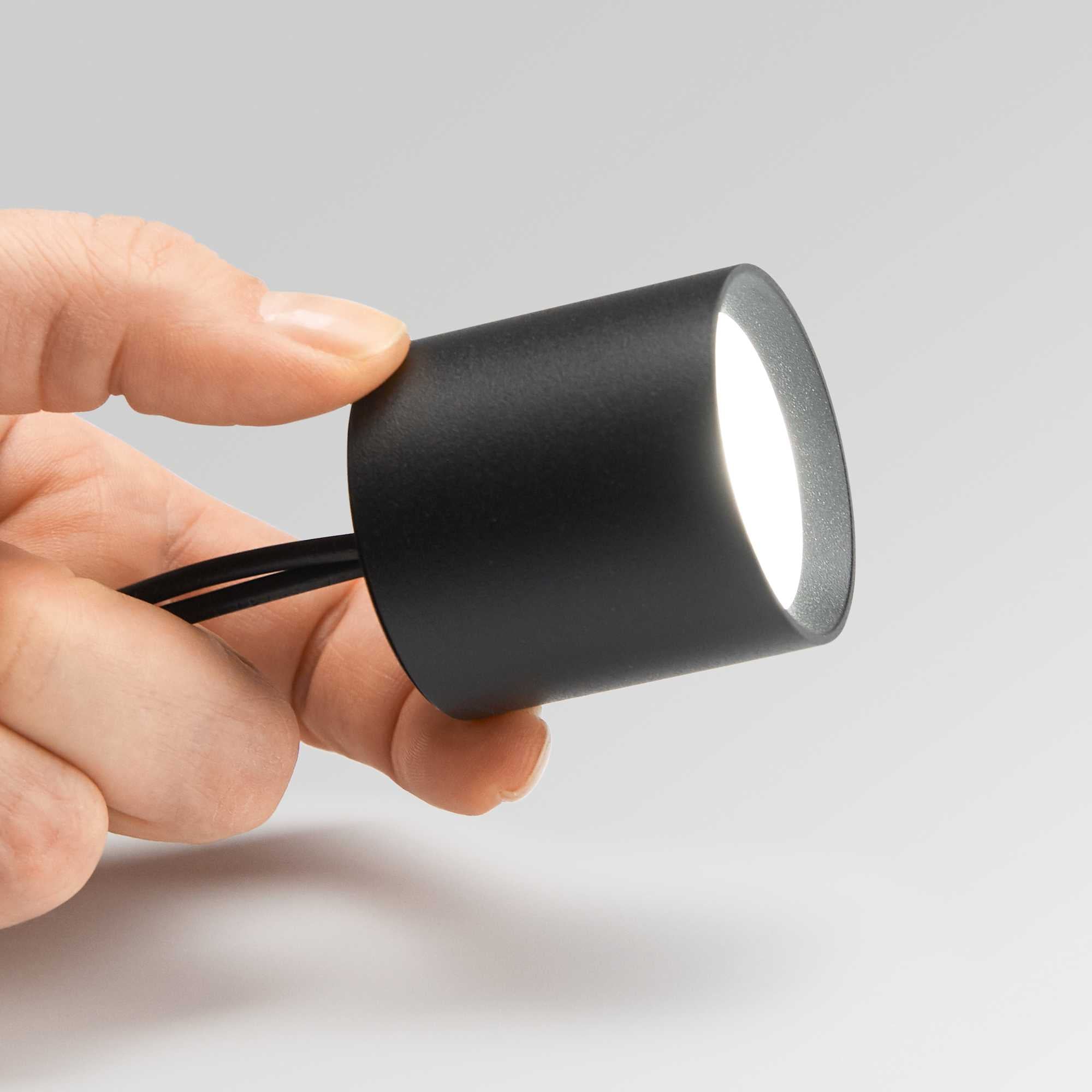 Dot 1Lt Flush LED 3000/4000K Spotlight IP20  - White/Black