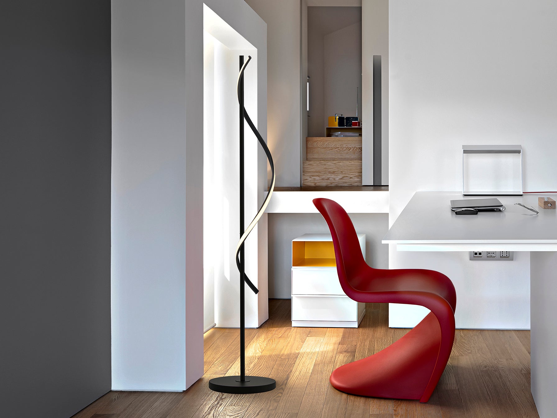 Boa LED Floor Lamp- Black Finish