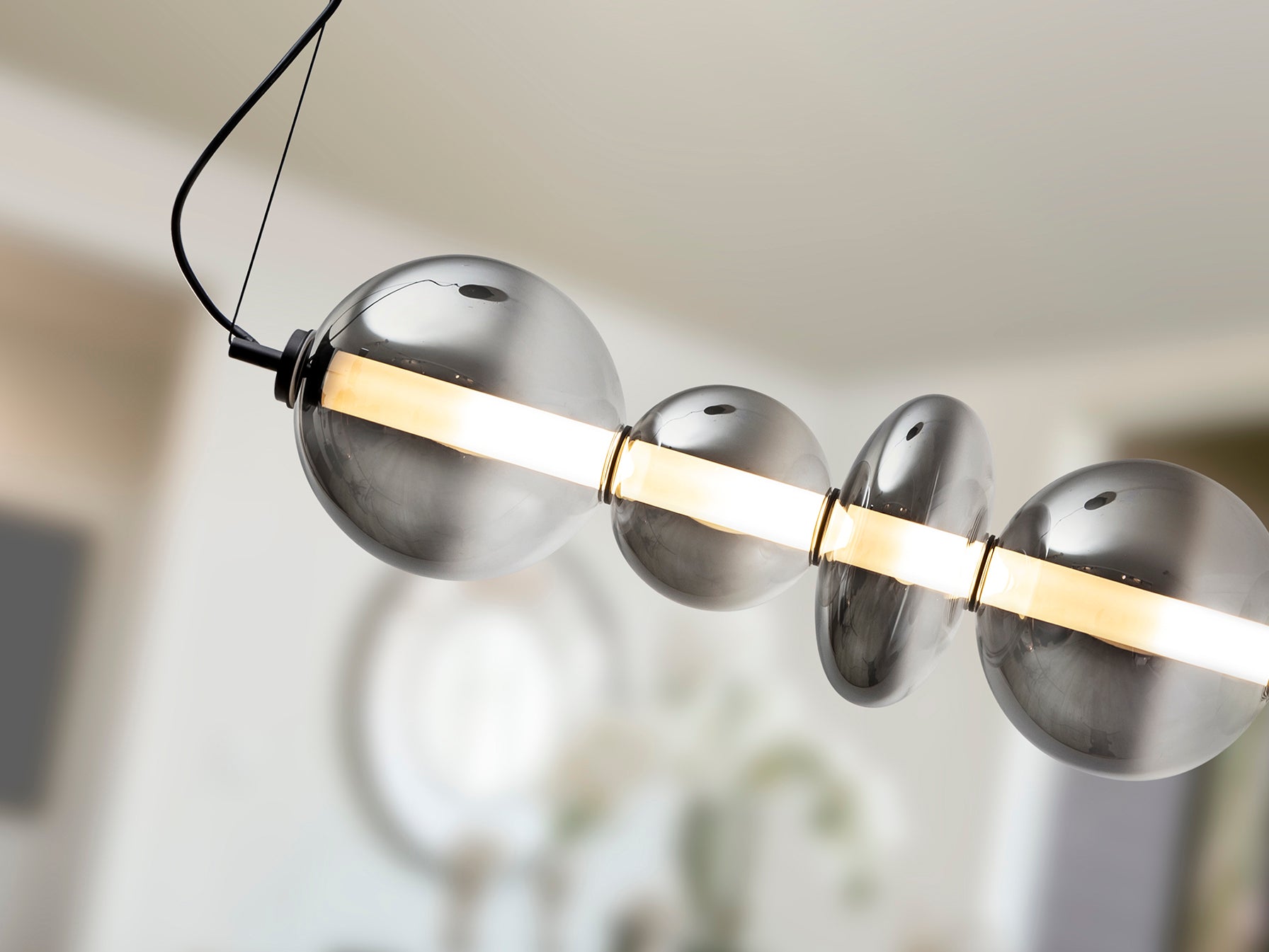 Gladis Ceiling Light
