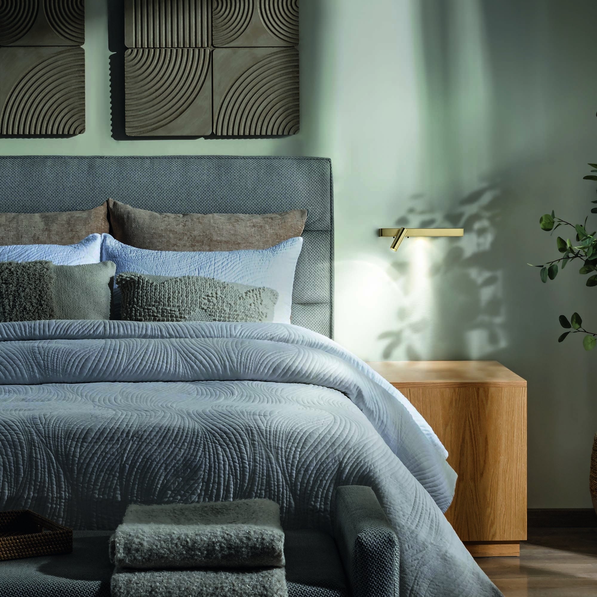 Bonne Nuit Reading Light - Various Colours