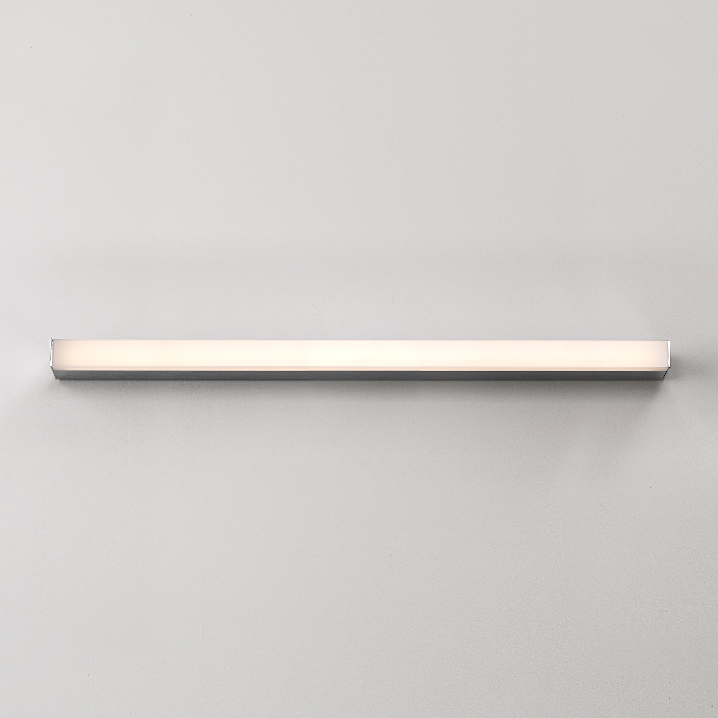 Sparta 900 LED Bathroom Wall Light