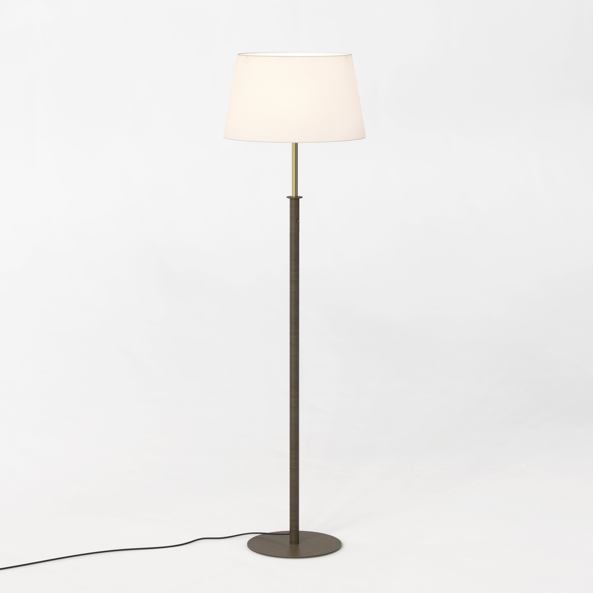 Club Floor Lamp