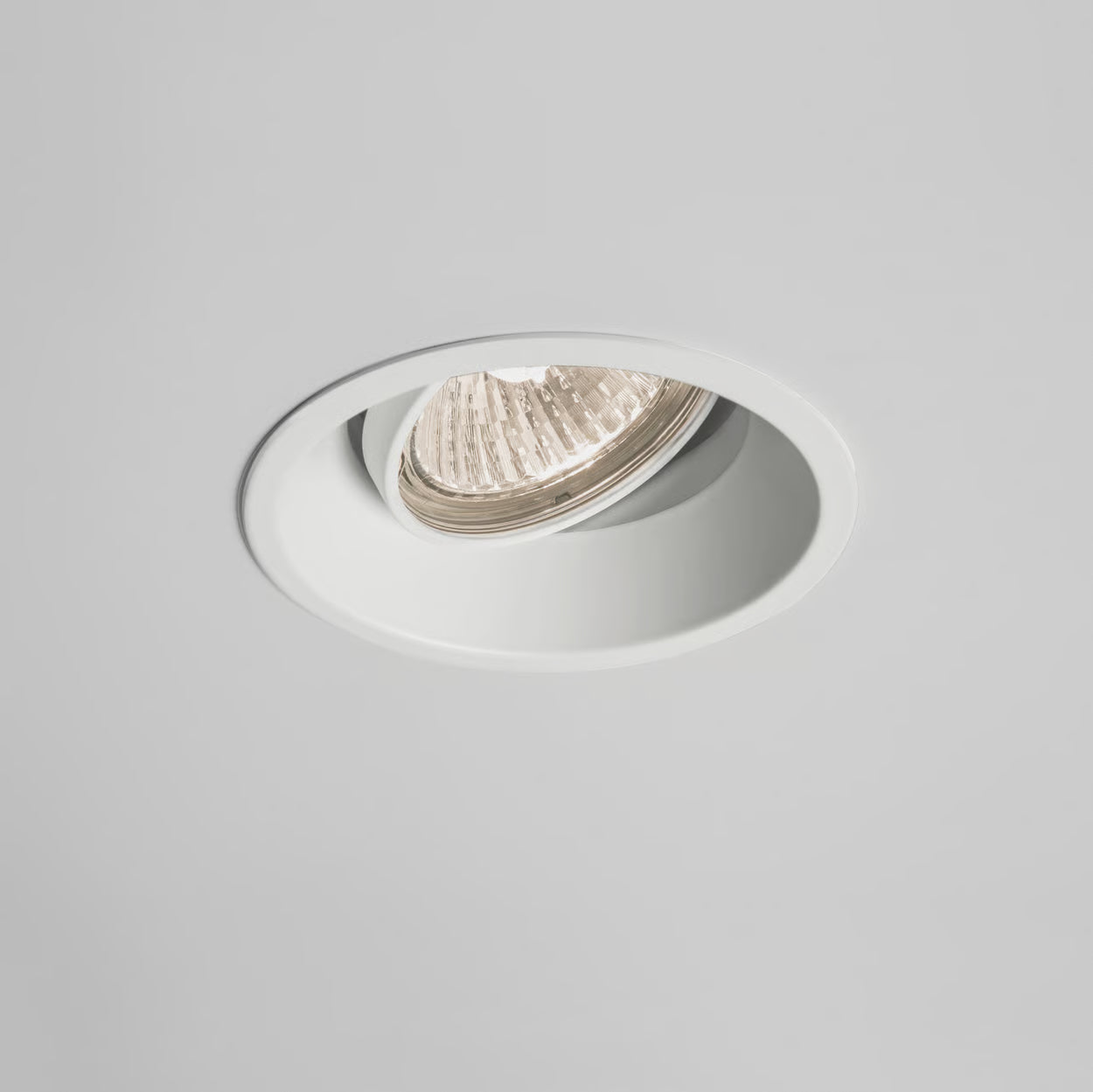 Minima Round Recessed Light