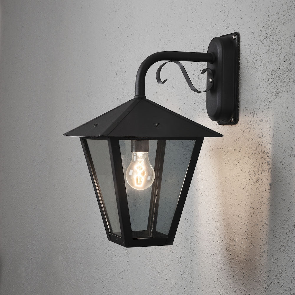 Benu Outdoor Wall Lamp E27 IP23 - Black/Hot-Dip Galvanized