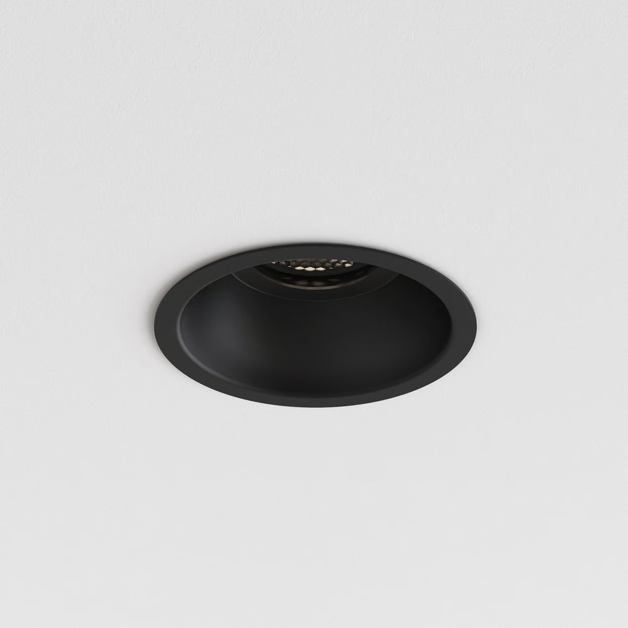 Minima Fixed IP65 Round/Square Downlight - Black/White